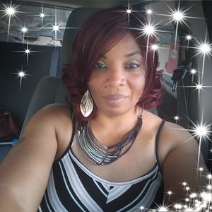 Meet your Posher, Vanessa